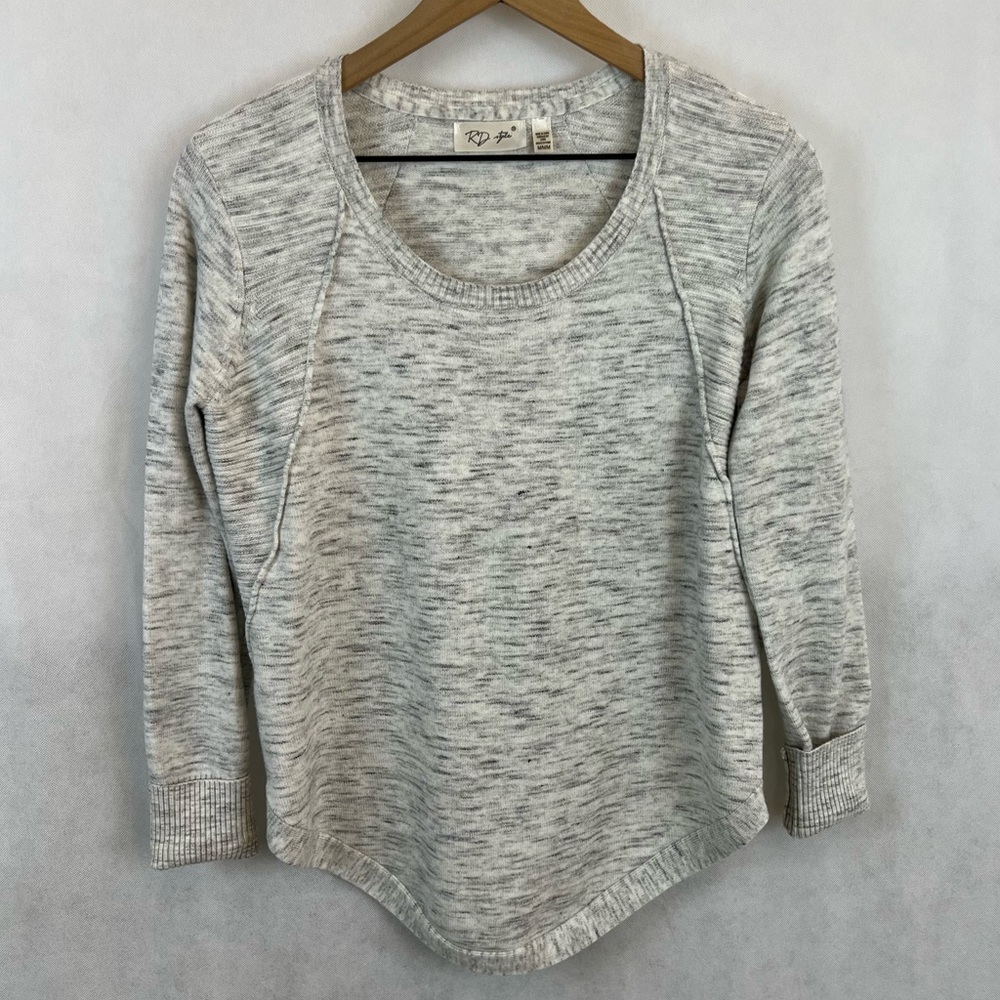 RD Style McKinley Ribbed Detail Gray Sweater Size M